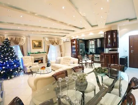 Luxury 公寓 *