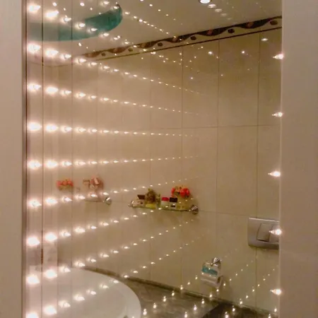 Luxury Apartment *